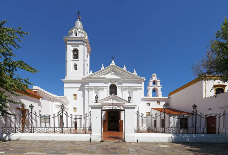 Basilika Unserer Lieben Frau auf dem Pfeiler, Ostansicht