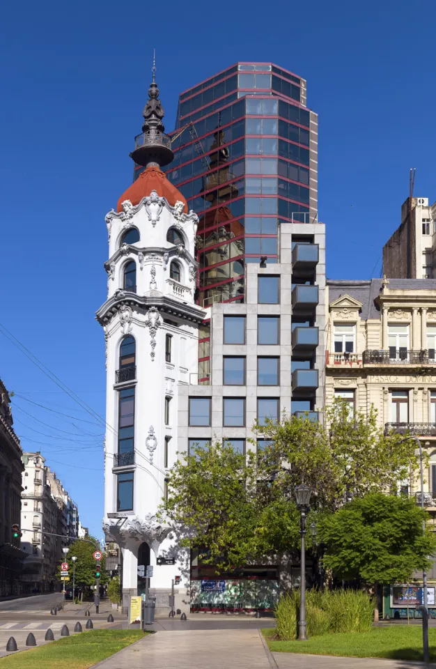 Tribunales-Plaza-Gebäude (Mirador Massue), Ostansicht