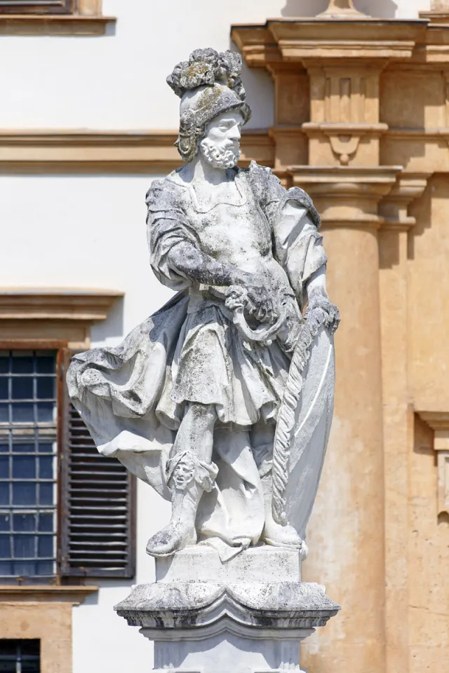 Schloss Eggenberg, Statue des Mars