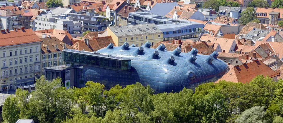 Kunsthaus Graz, Sicht vom Schlossberg