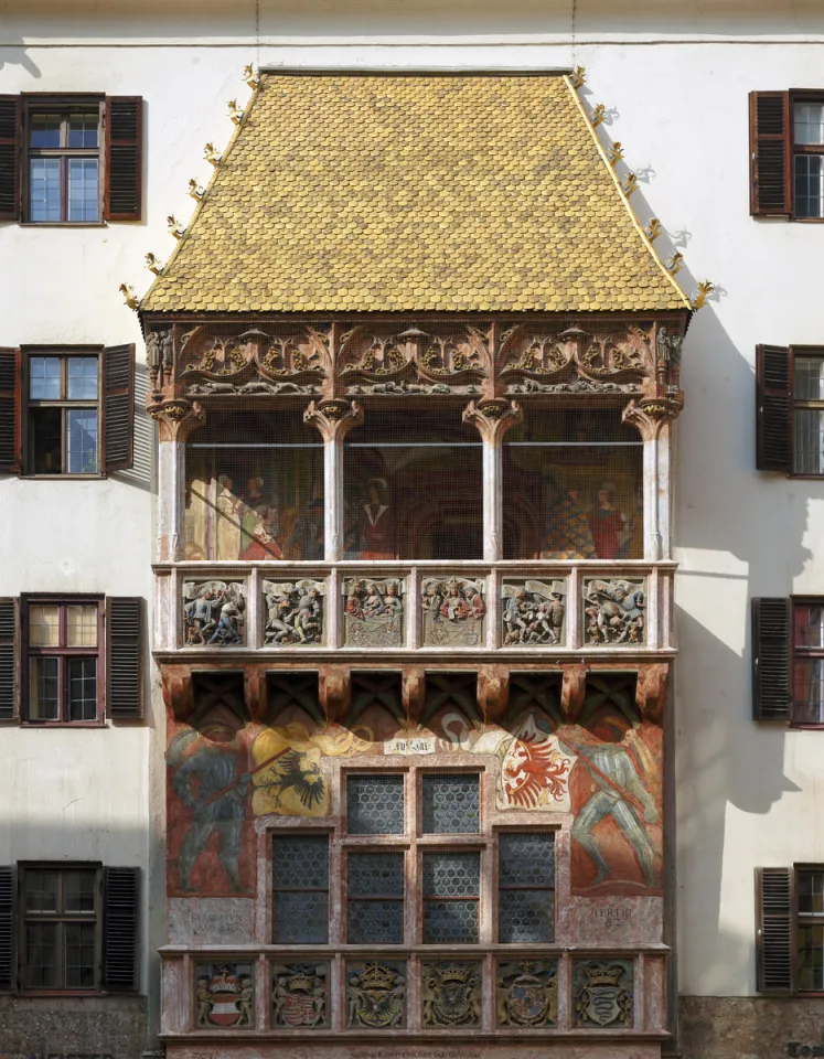 Neuer Hof, Goldenes Dachl, Detail