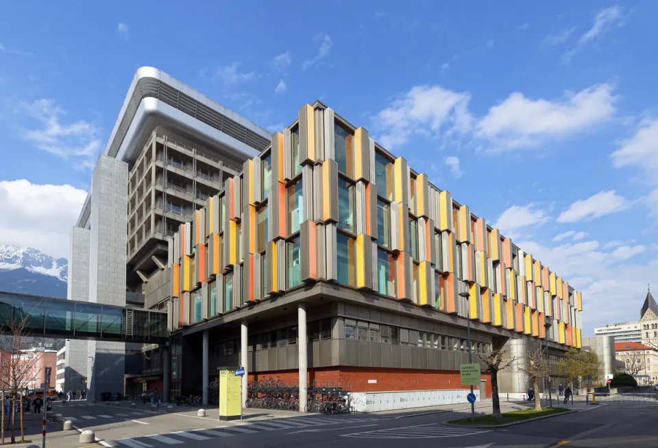 Universitätsklinik Innsbruck, Kinder- und Herzzentrum, östlicher Bau