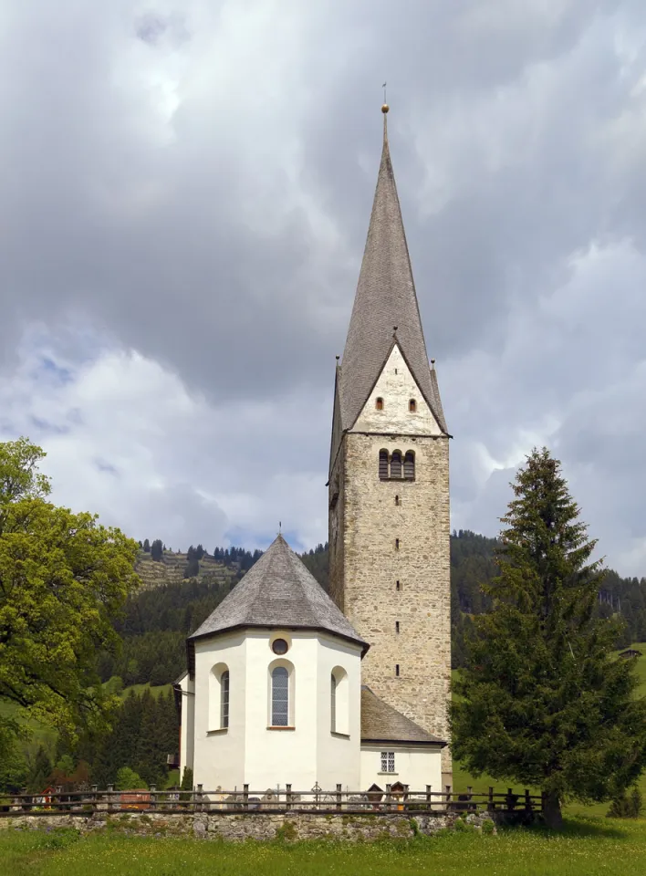 Pfarrkirche Sankt Jodok, Südostansicht