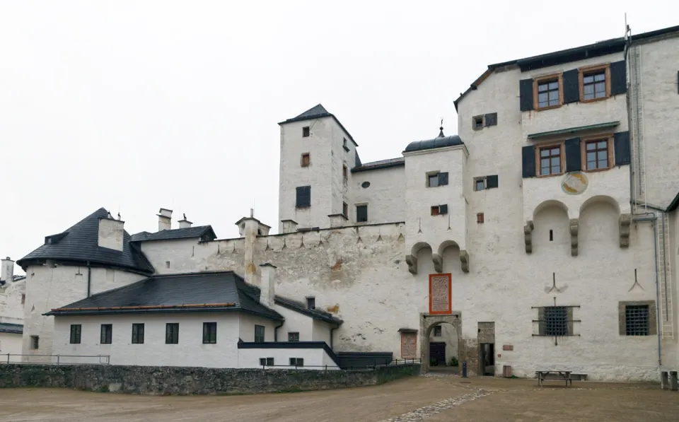 Festung Hohensalzburg, großer Burghof