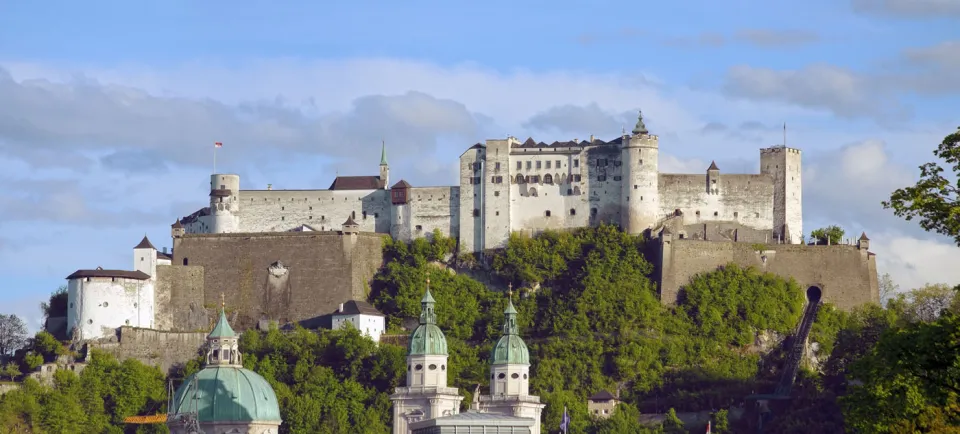 Festung Hohensalzburg, Blick vom Mirabellgarten