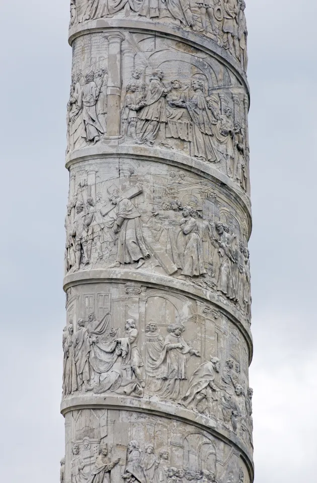 Karlskirche, Detail der östlichen Säule