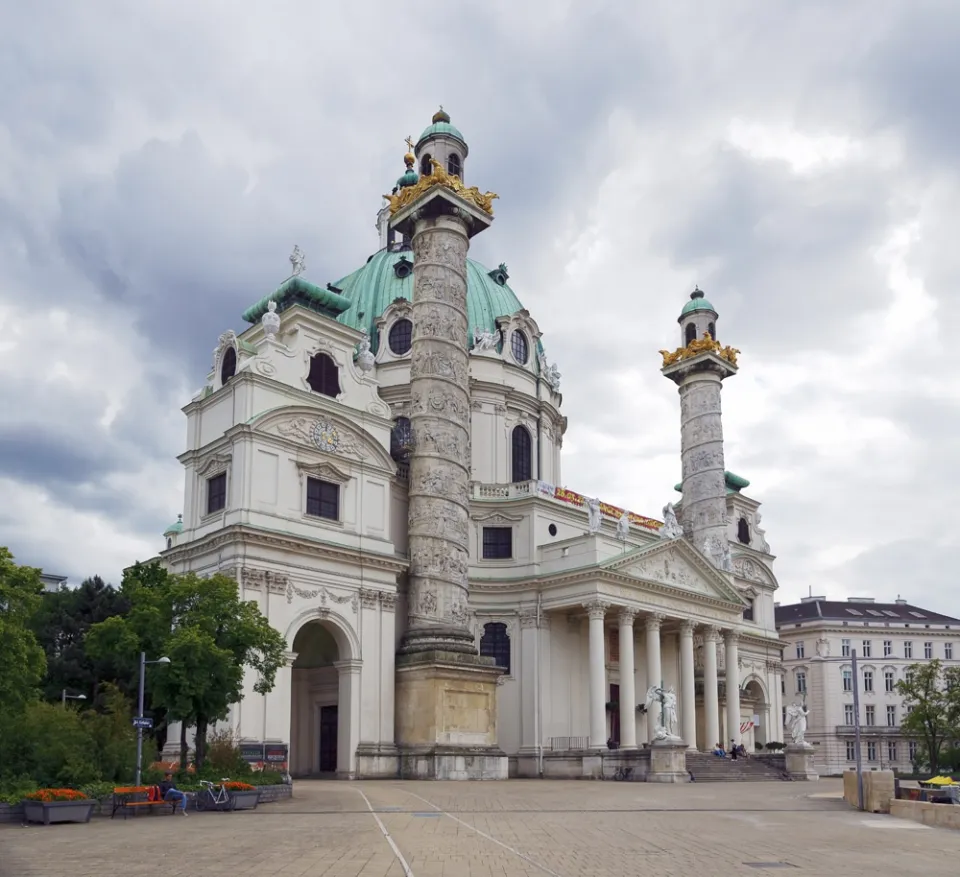 Karlskirche, Nordostansicht