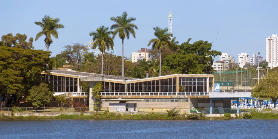 Iate Tênis Clube, Nordostansicht