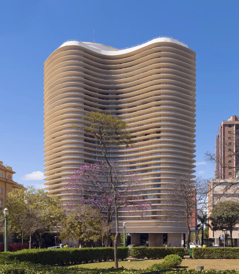 Niemeyer-Gebäude, Westansicht