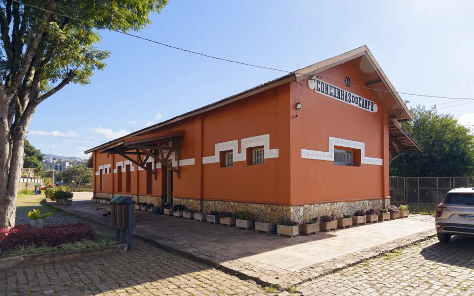Bahnhof Congonhas do Campo, Südansicht