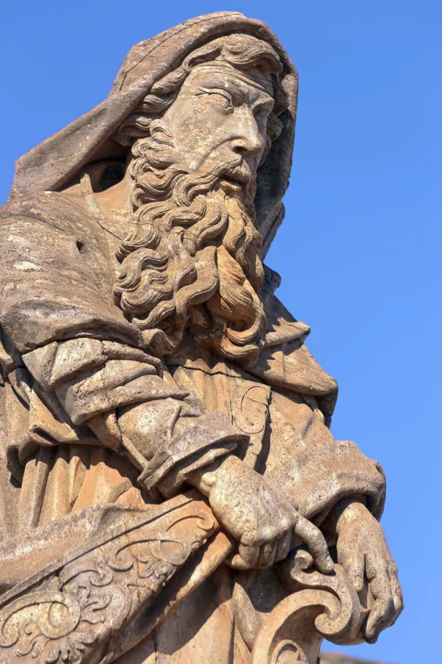 Sanktuarium Bom Jesus de Matosinhos, Detail der Statue des Propheten Jesaja