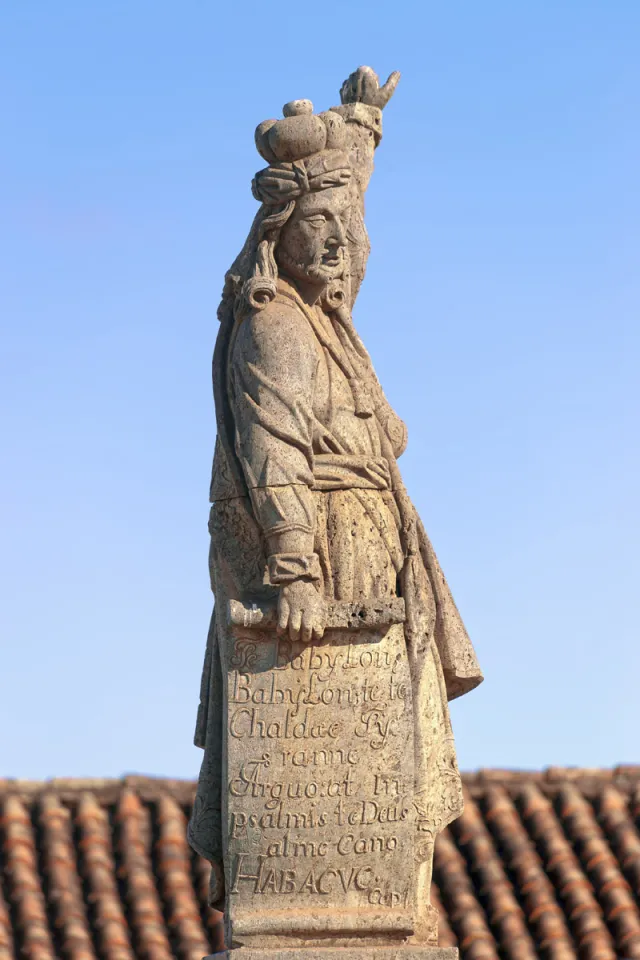 Sanktuarium Bom Jesus de Matosinhos, Statue des Propheten Habakuk