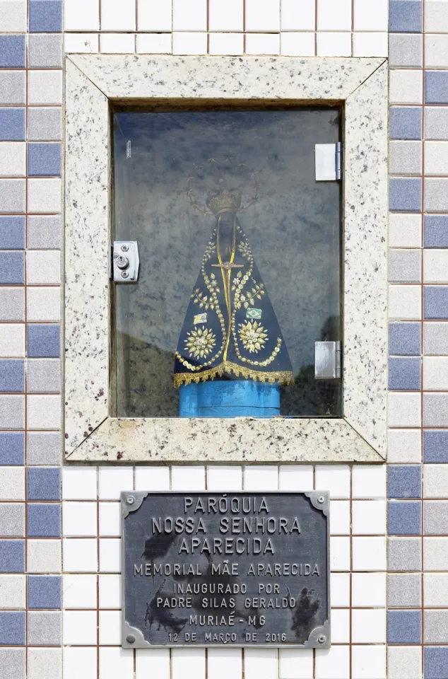 Kirche Unsere Liebe Frau von Aparecida, Schrein mit Marienstatue