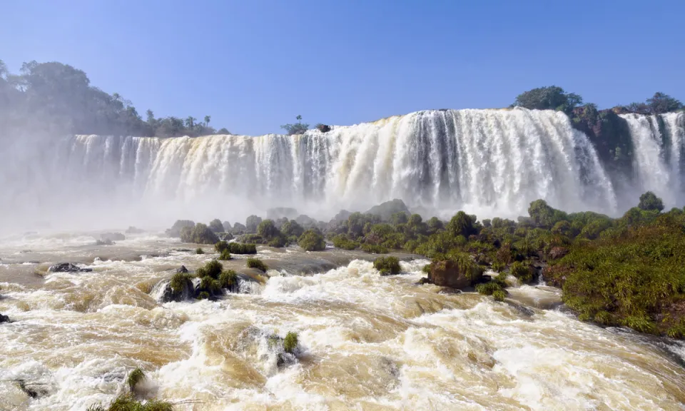 Iguazu-Wasserfälle, Floriano-Fälle, Nordansicht