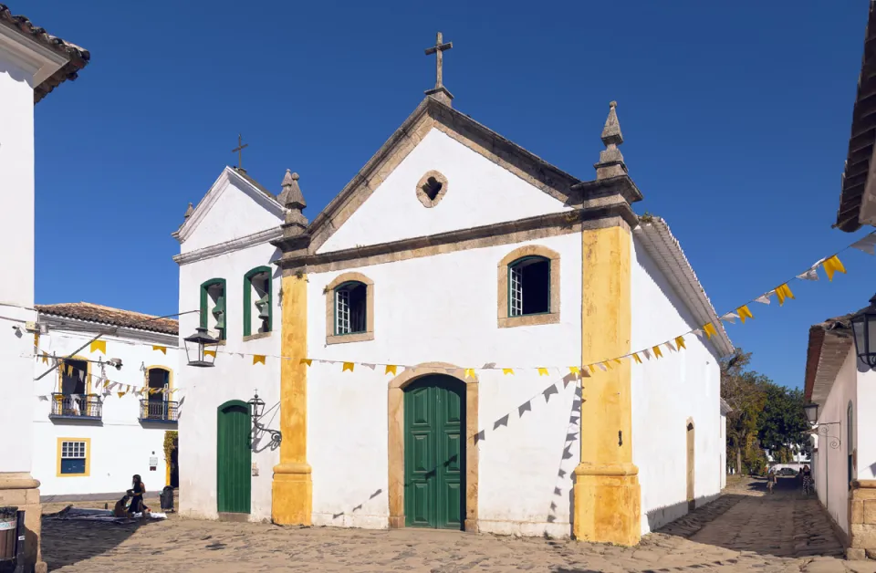 Kirche Unserer Lieben Frau vom Rosenkranz, Ostansicht