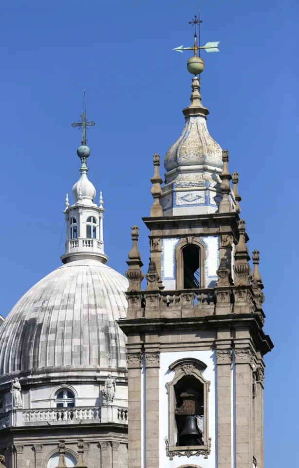 Candelaria-Kirche, Kirchturm und Kuppel