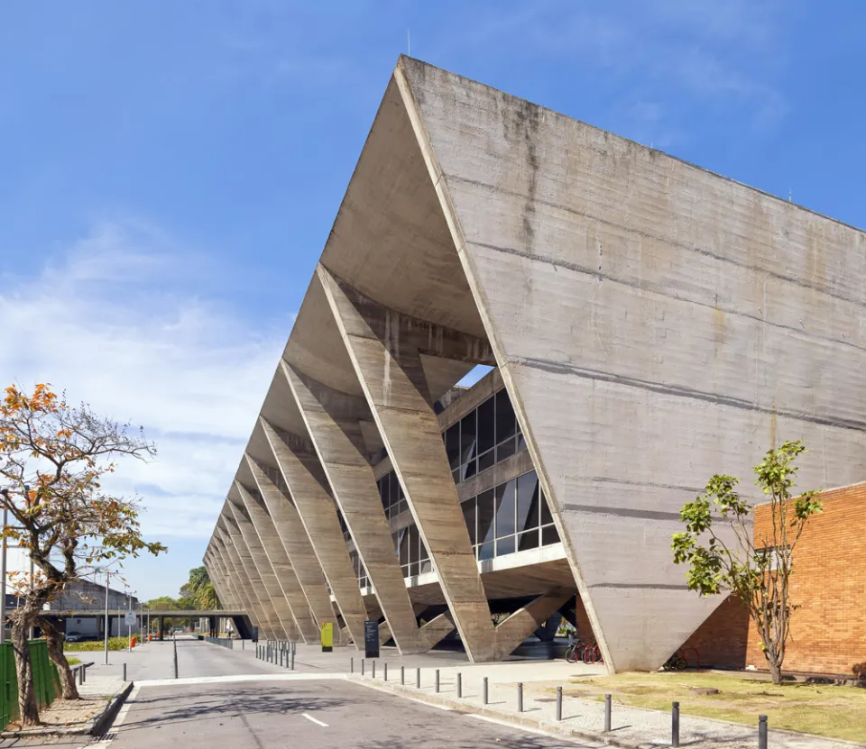Museum für Moderne Kunst in Rio de Janeiro, Westansicht