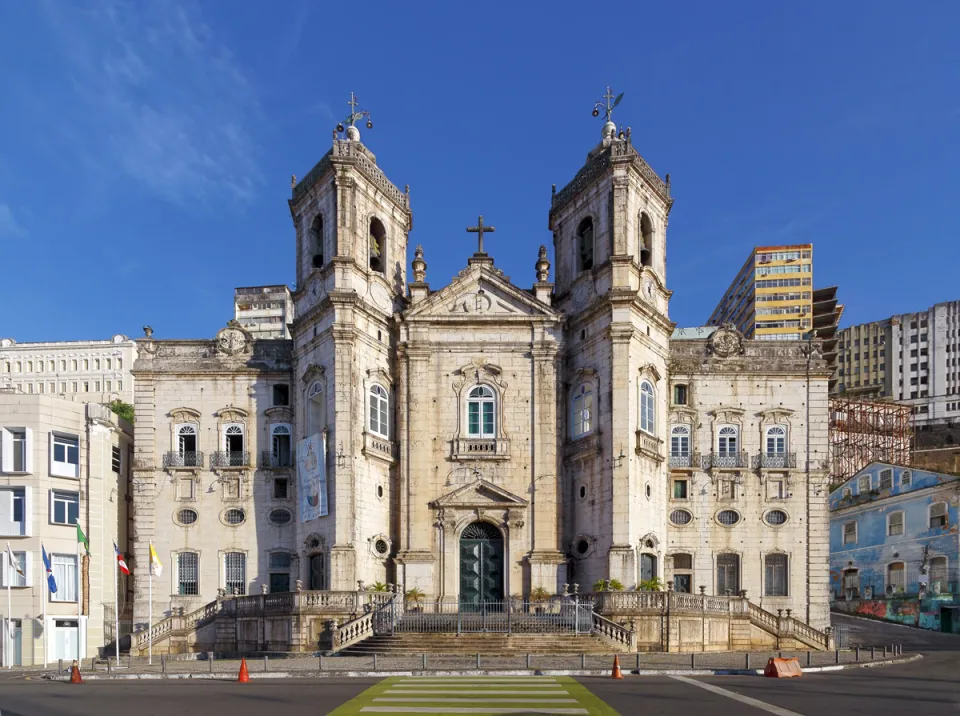 Basilika Unserer Lieben Frau der unbefleckten Empfängnis, Nordwestansicht