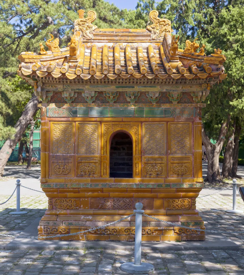 Ming Changling-Mausoleum, Seidenofen
