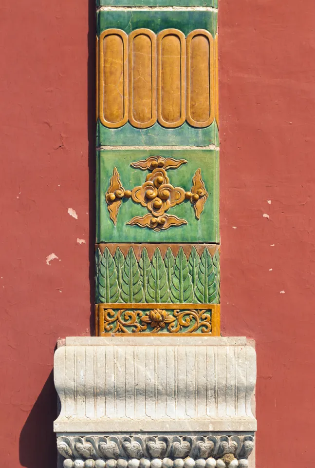 Tempel Putuo Zongcheng, Glasierter Torbogen, Pilaster Tempel Putuo Zongcheng, Glasierter Torbogen, Pilaster