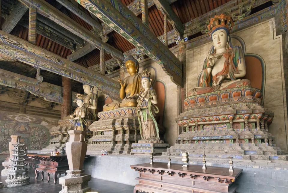 Shanhua-Tempel, Halle der drei Weisen (Sansheng-Halle), Innenraum