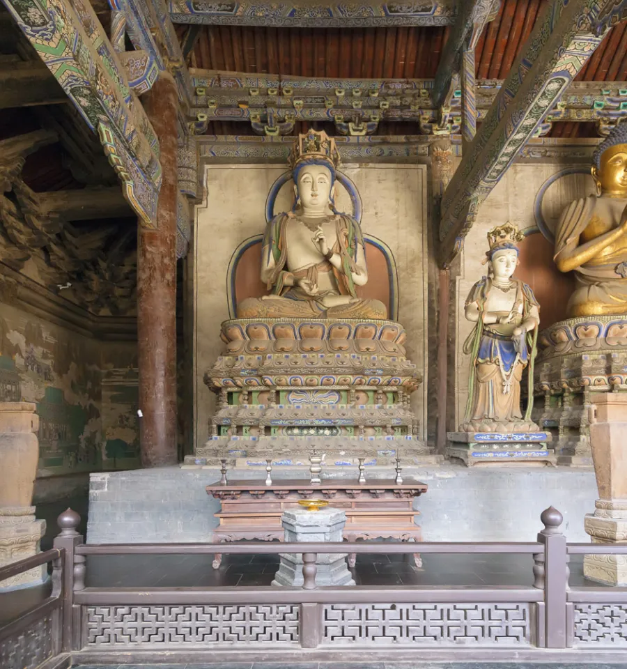 Shanhua-Tempel, Halle der drei Weisen (Sansheng-Halle), Innenraum