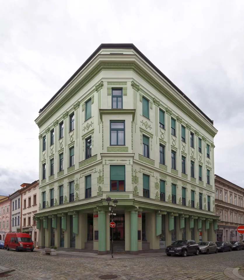 Wohnhaus Dr.-Stejskal-Straße Nr. 6, Südostansicht