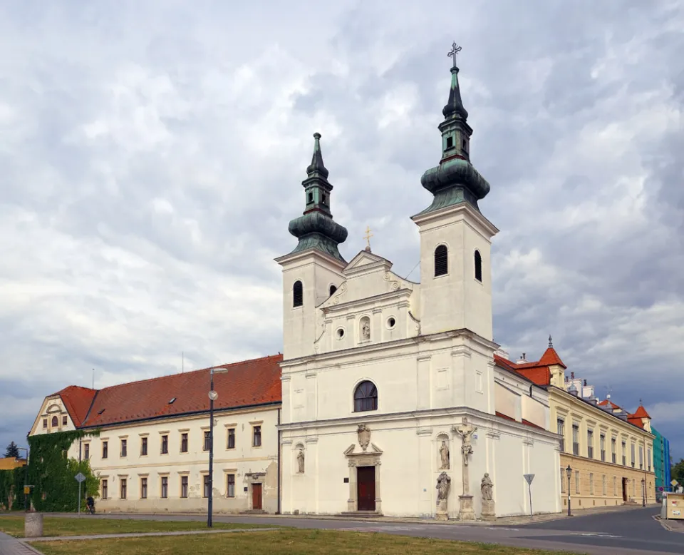 Kloster der barmherzigen Brüder, Westansicht