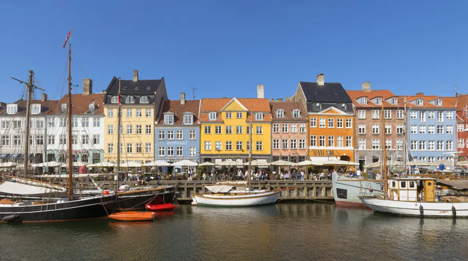 Neuer Hafen (Nyhavn), nord­westliche Häuser­zeile