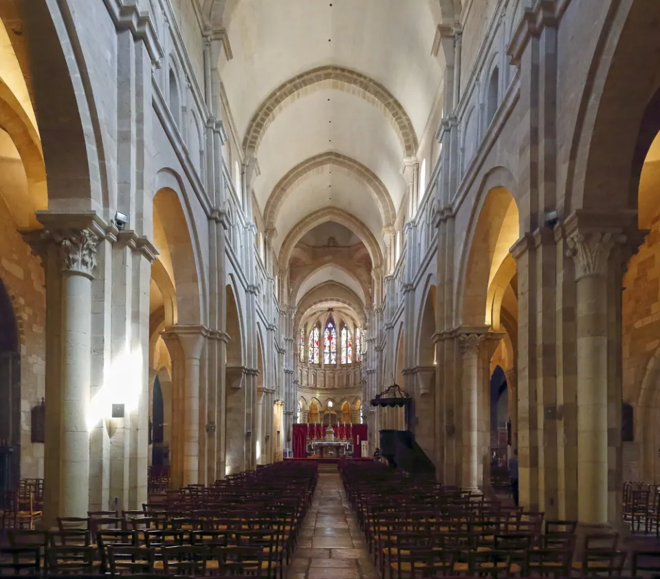 Basilika Unserer Lieben Frau von Beaune, Mittelschiff