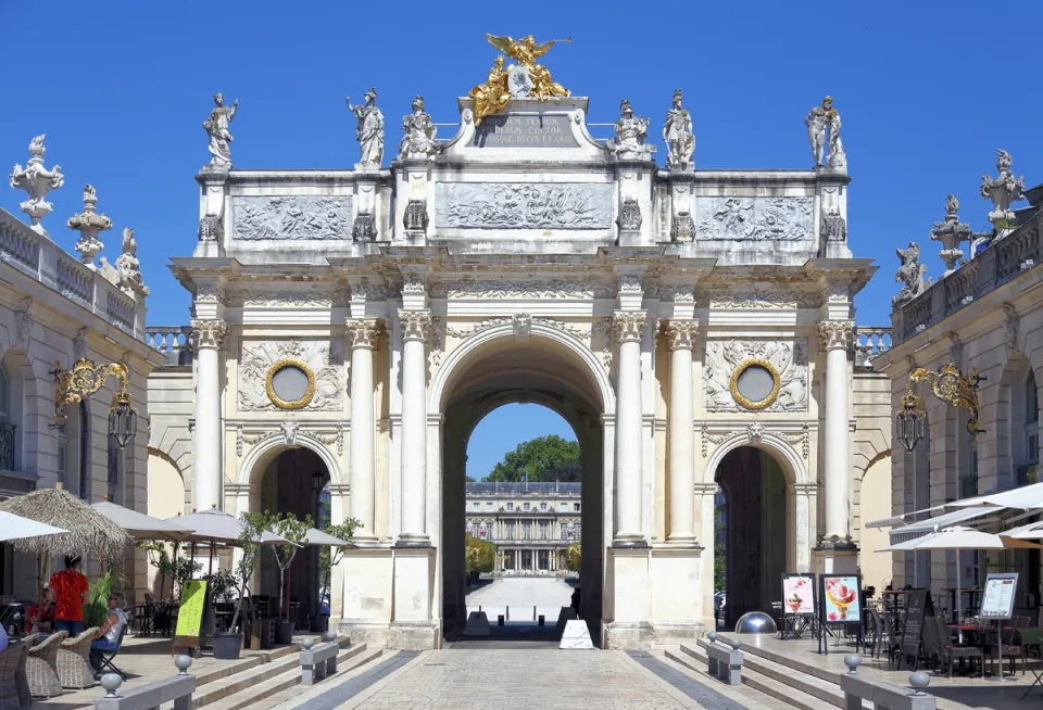 Place Stanislas, Here-Triumphbogen (Arc Héré), Südansicht