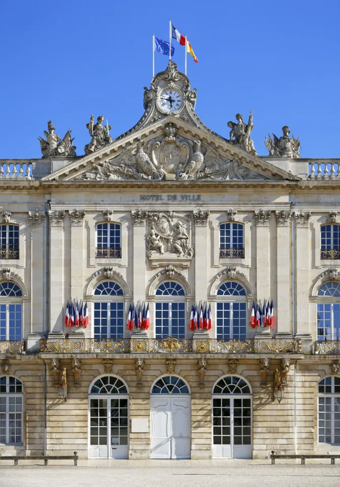 Place Stanislas, Rathaus von Nancy, Risalit