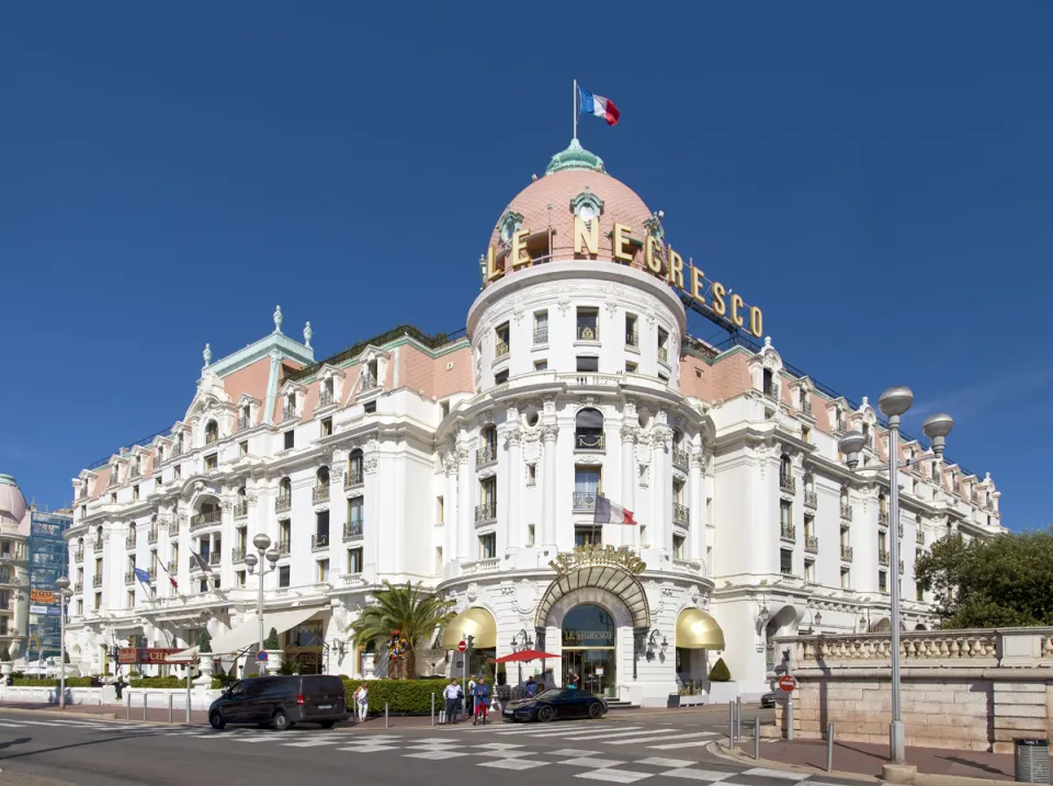 Hotel Negresco, Südostansicht