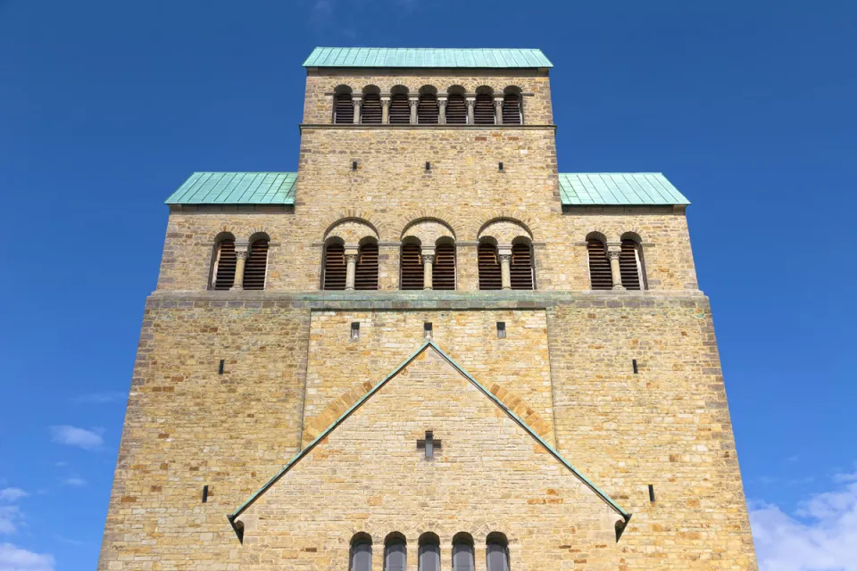 Mariendom zu Hildesheim, oberer Teil des Westriegels