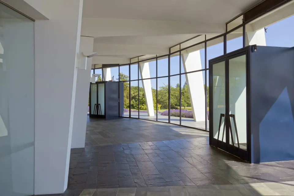 Haus der Andacht von Europa, Foyer