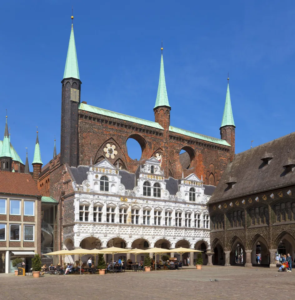 Lübecker Rathaus, Laubenvorbau vor der südlichen Schildwand