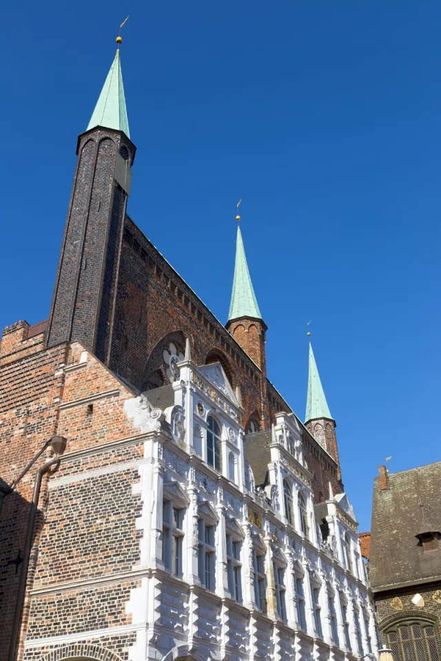 Lübeck City Hall, detail of the arcade porch building in front of the southern shield wall