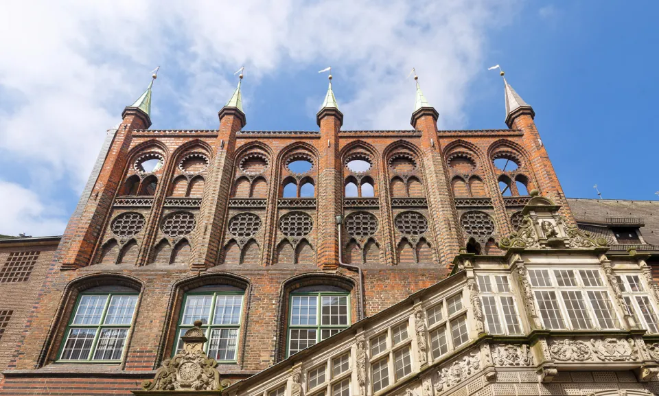 Lübecker Rathaus, Neues Gemach, westliche Schildwand