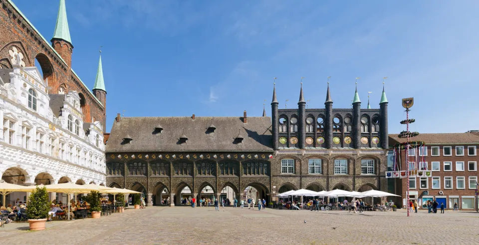 Lübecker Rathaus, Sicht vom Markt auf das Lange Haus und das Neue Gemach