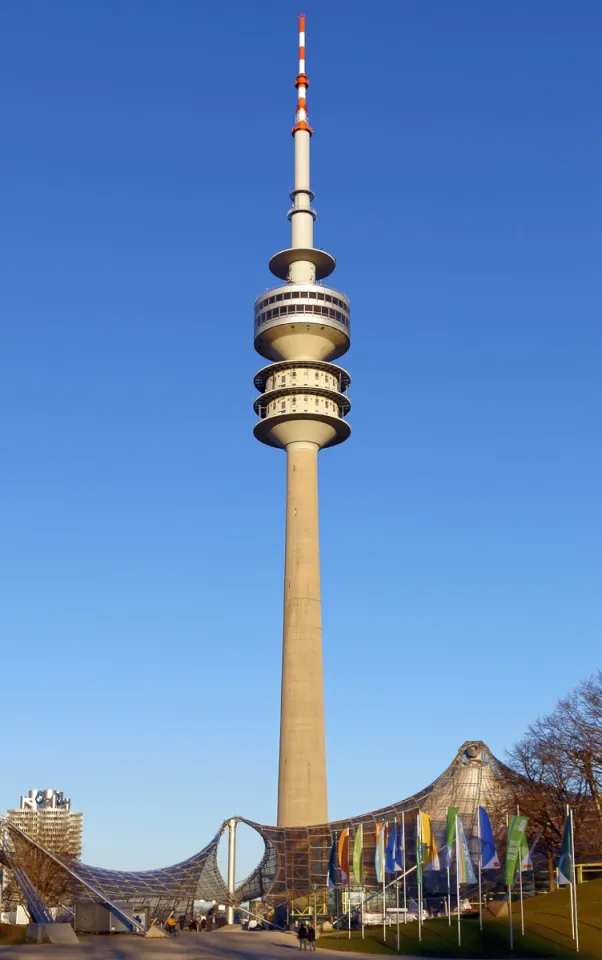 Olympiaturm, Ostansicht