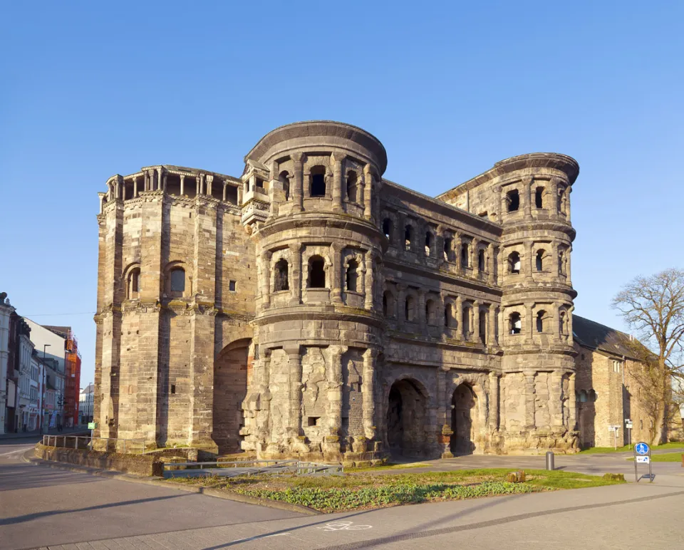 Porta Nigra, Ostansicht