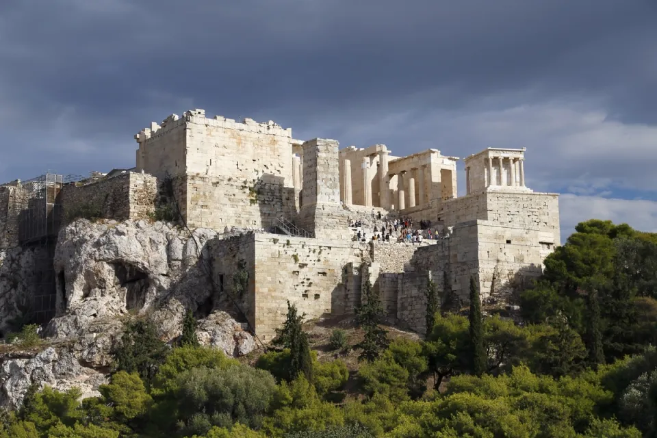 Athener Akropolis, Propyläen, vom Areopag-Felsen