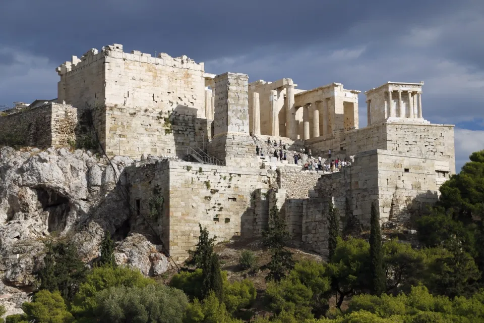 Athener Akropolis, Propyläen, vom Areopag-Felsen