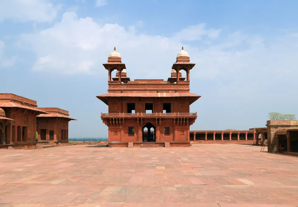 Fatehpur Sikri, Diwan-I-Khas, Pachisi-Hof