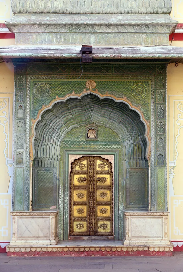 Stadtpalast von Jaipur, Pritam Chowk, Leheriya Pol
