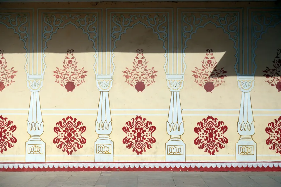 Stadtpalast von Jaipur, Pritam Chowk, Wandmalereien