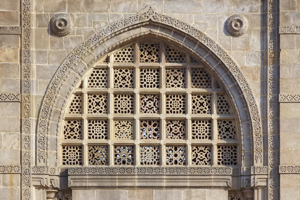 Gateway of India, Jali