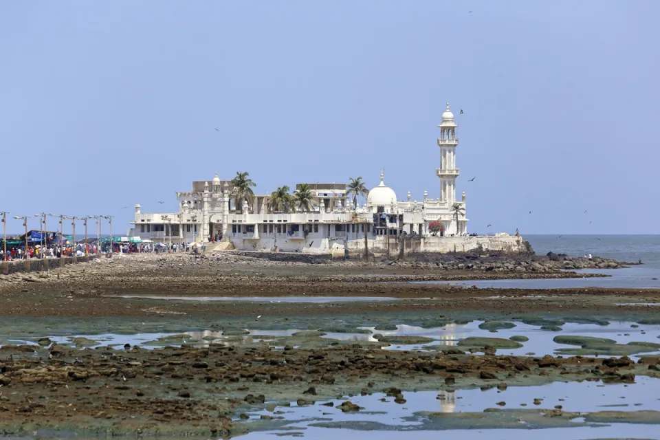 Haji Ali Dargah, Gesamtkomplex, Südostansicht