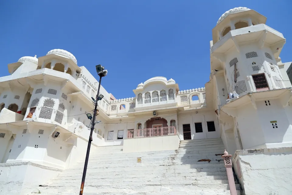 Gwalior Ghat, Südwestansicht