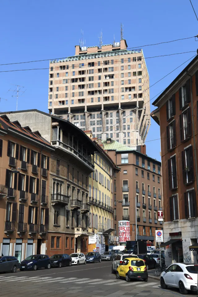 Via Pantano, Velasca Turm